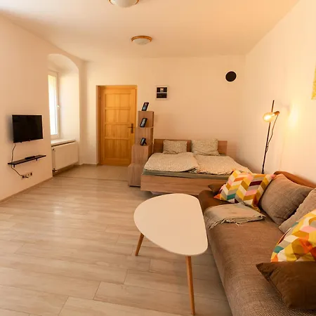 Paradajs Center - 24h Self Check-in & Free Private Parking Apartmán Spisska Nova Ves