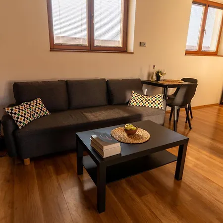 Paradajs Center - 24h Self Check-in & Free Private Parking *