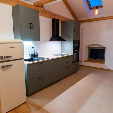 Paradajs Center - 24h Self Check-in & Free Private Parking * Spisska Nova Ves