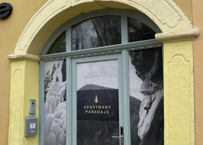 Paradajs Center - 24h Self Check-in & Free Private Parking *